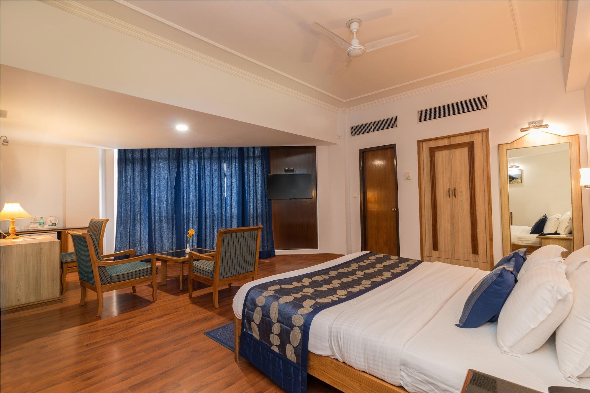 Hotel Pacific Dehradun Zewnętrze zdjęcie