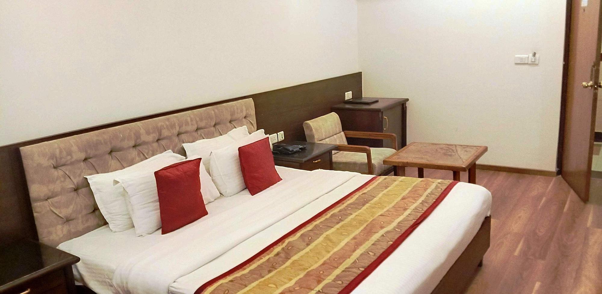 Hotel Pacific Dehradun Zewnętrze zdjęcie