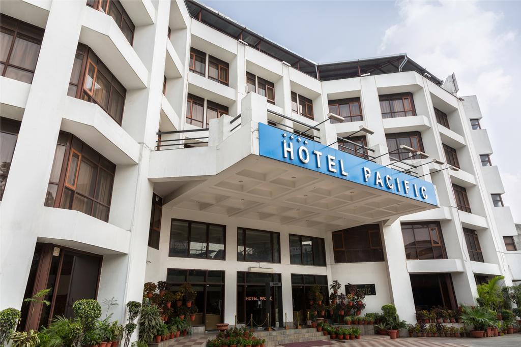 Hotel Pacific Dehradun Zewnętrze zdjęcie