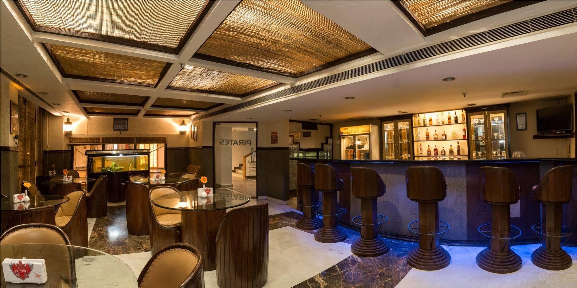 Hotel Pacific Dehradun Zewnętrze zdjęcie