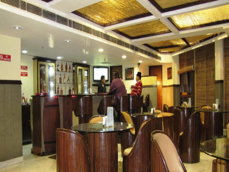Hotel Pacific Dehradun Zewnętrze zdjęcie