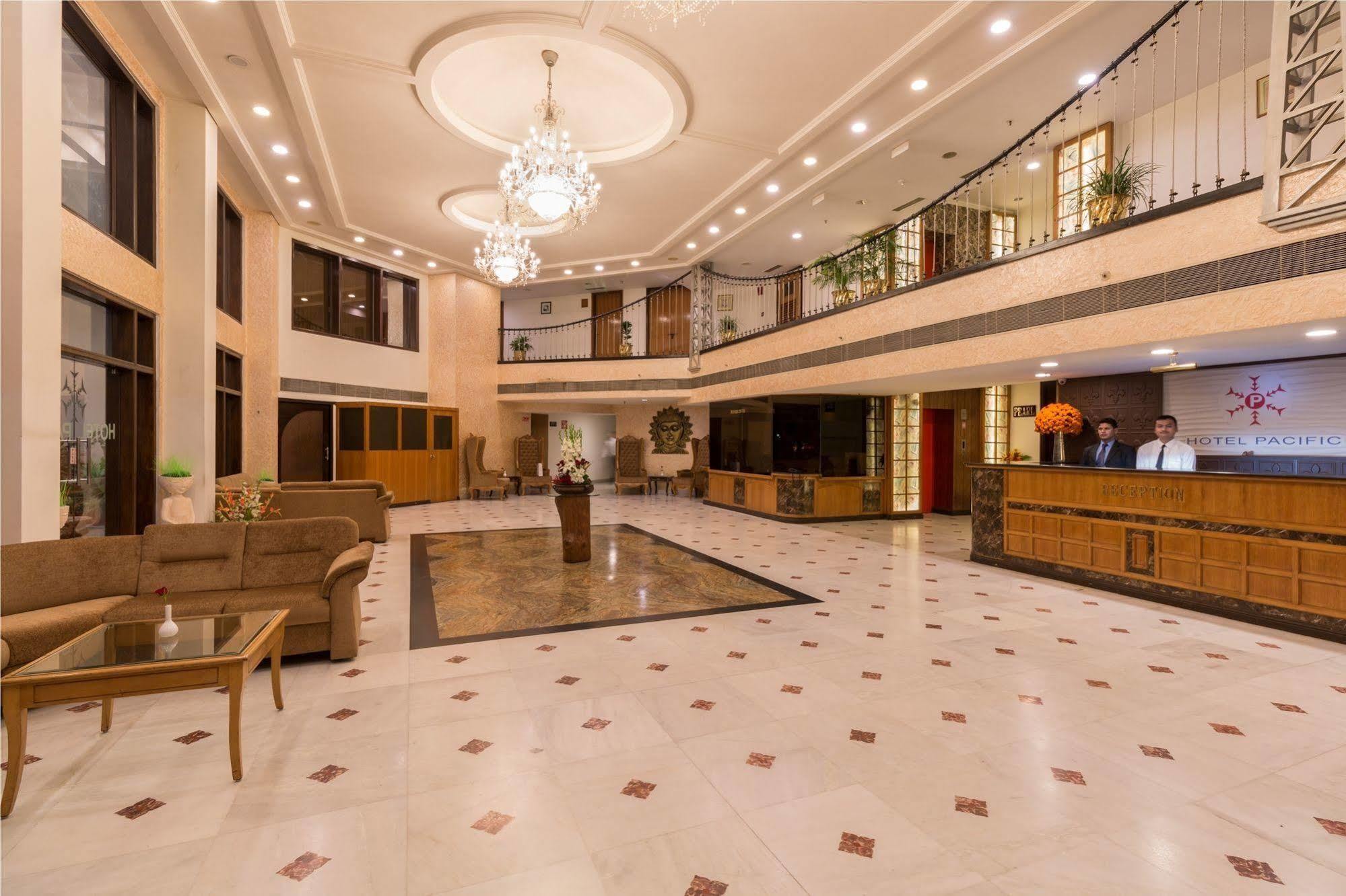 Hotel Pacific Dehradun Zewnętrze zdjęcie